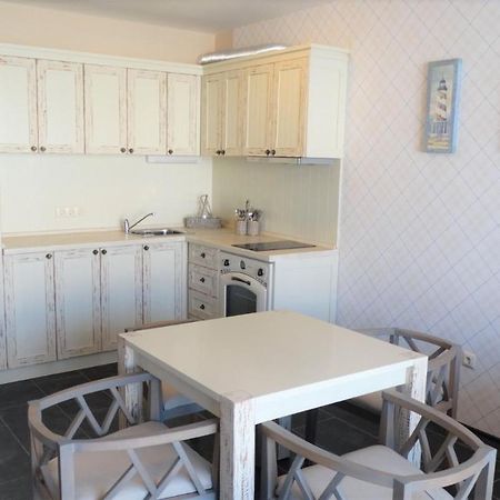 Captain'S Island Deluxe Chernomorets Esterno foto