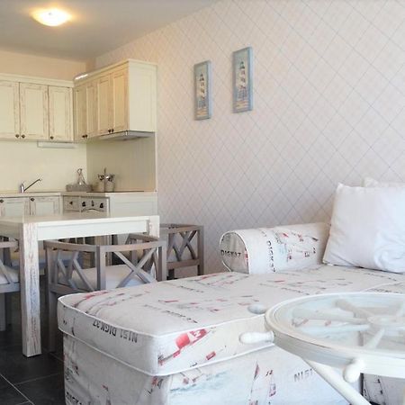 Captain'S Island Deluxe Chernomorets Esterno foto