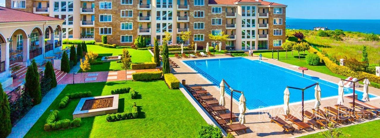 Captain'S Island Deluxe Chernomorets Esterno foto