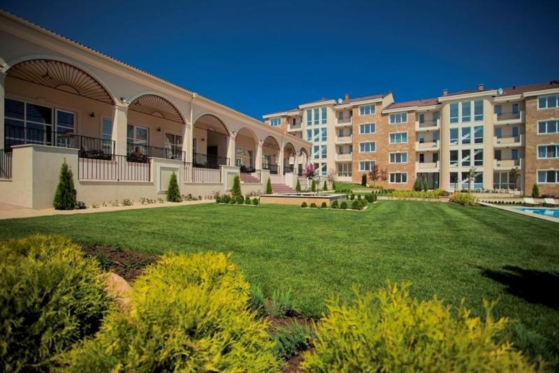 Captain'S Island Deluxe Chernomorets Esterno foto