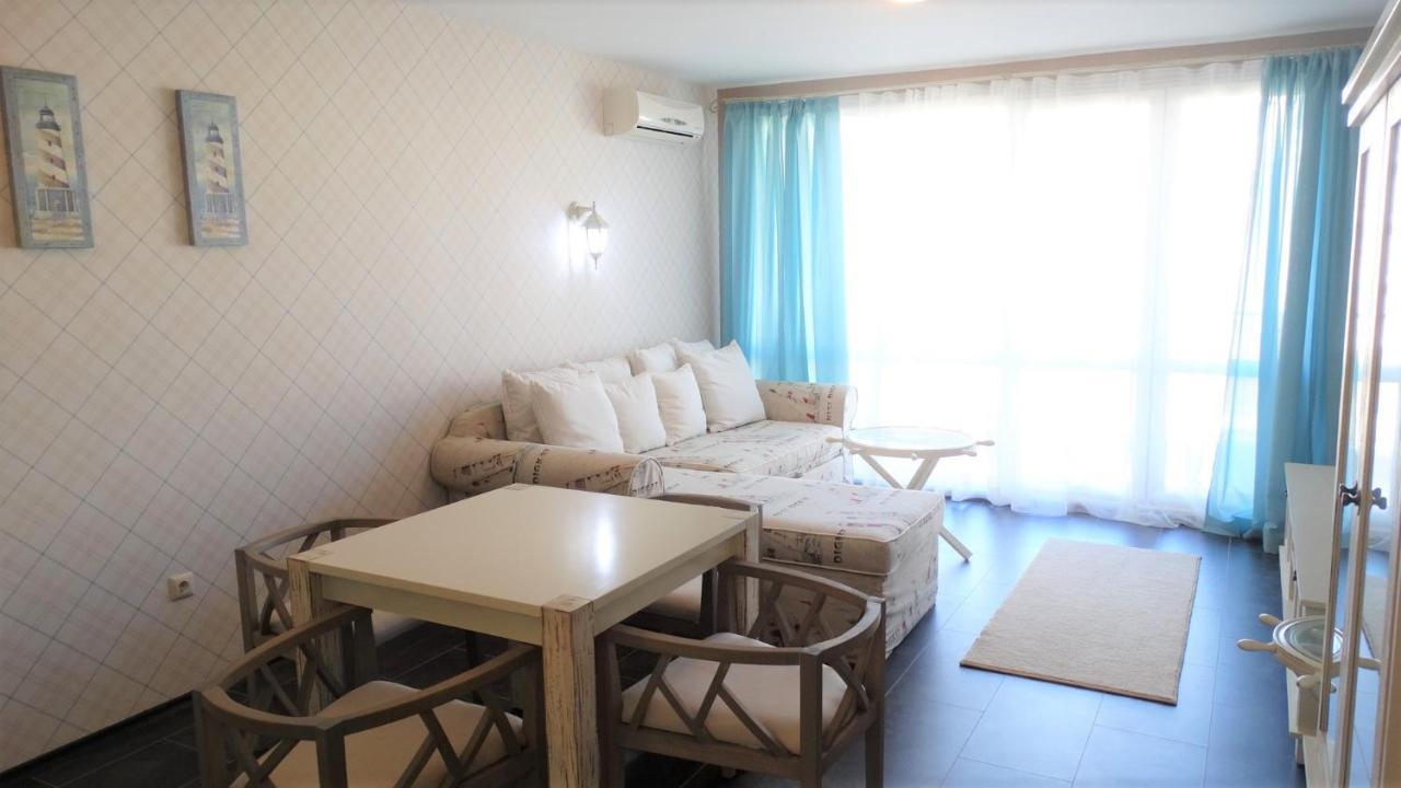 Captain'S Island Deluxe Chernomorets Esterno foto