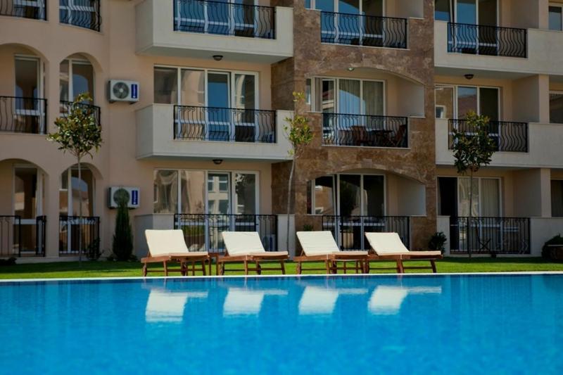 Captain'S Island Deluxe Chernomorets Esterno foto
